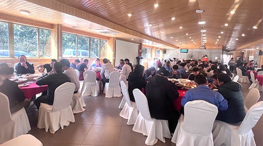 金環(huán)電器開(kāi)工宴！吃飽喝足加油干迎戰(zhàn)2023！