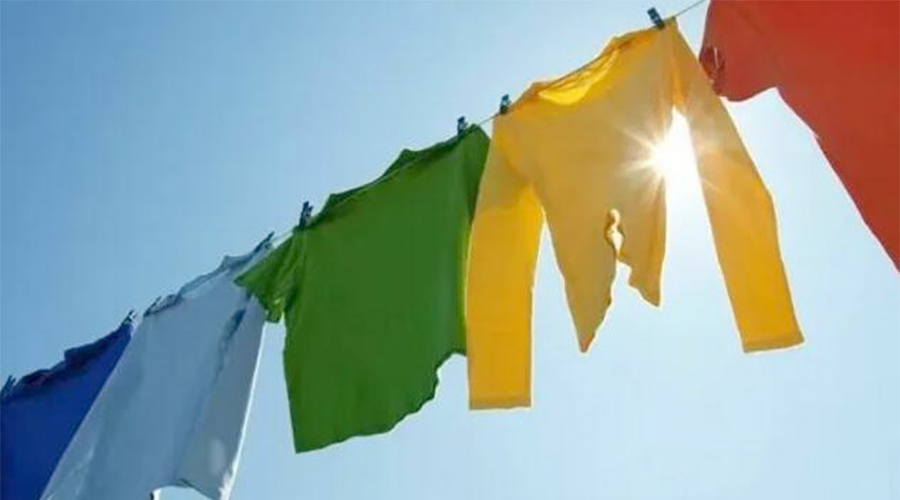 家用衣服烘干機(jī)與太陽晾曬干衣相比，哪種更節(jié)省能源？