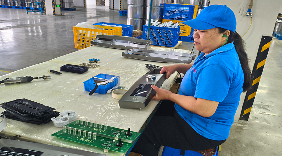 品質(zhì)源于嚴(yán)苛測試，金環(huán)電器的實驗室保障