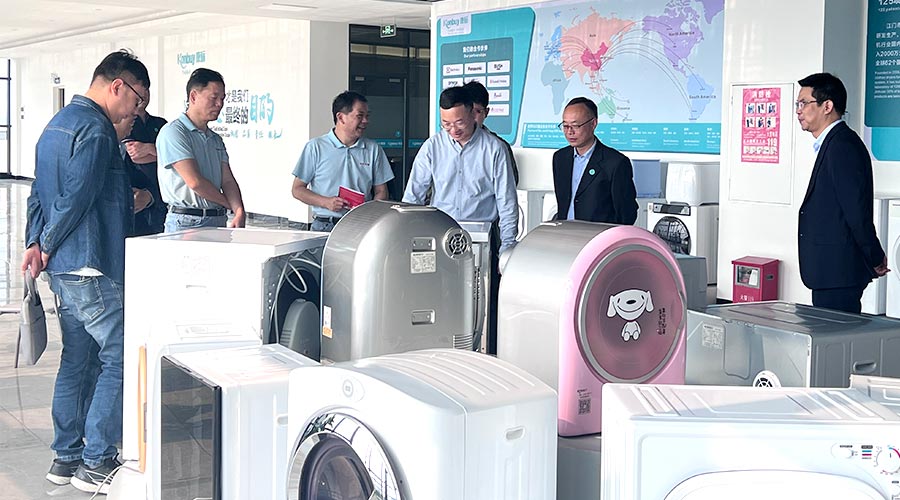 深交流 促發(fā)展！電器制造商美菱親臨金環(huán)電器參觀指導