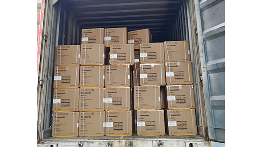 滿滿的貨物！國內(nèi)知名品牌客戶全自動(dòng)滾筒洗衣機(jī)裝柜發(fā)貨