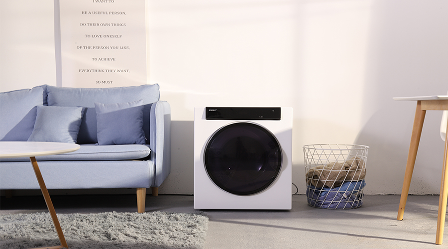 羽絨服，到底該不該用滾筒干衣機(jī)進(jìn)行烘干？