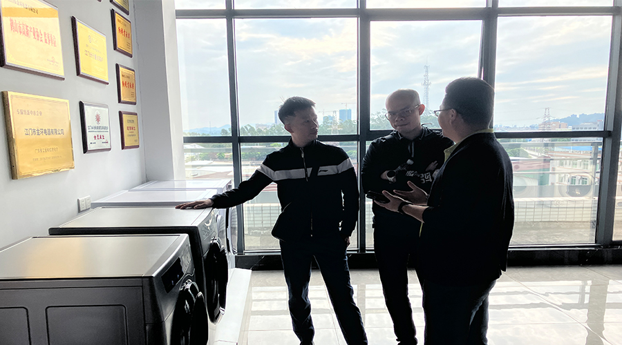 廣交會熱度延續(xù)，金環(huán)電器再迎考察團(tuán)