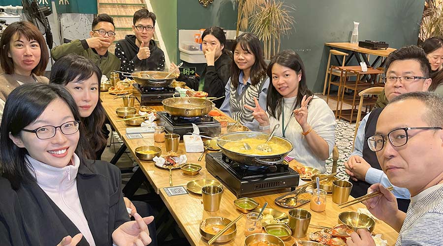 寒冬暖心！金環(huán)電器銷售部組織火鍋團(tuán)建沖刺2022