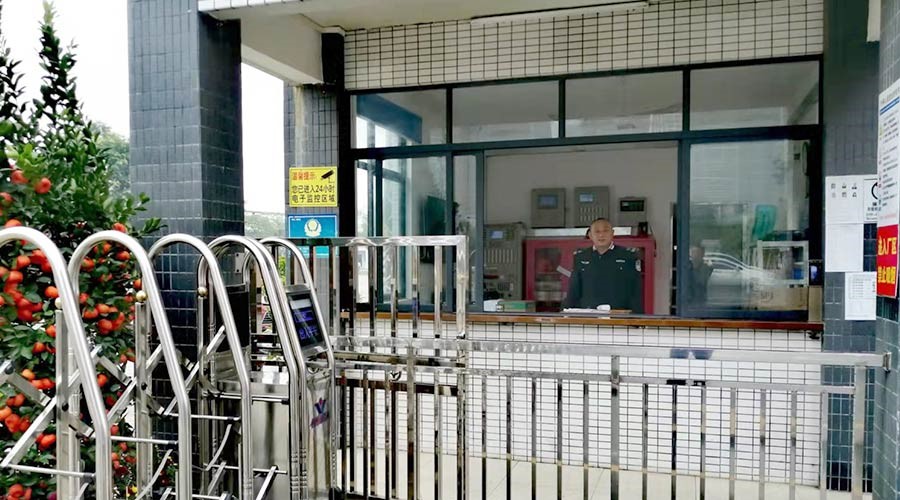 擔(dān)當(dāng)與責(zé)任！金環(huán)電器保安春節(jié)堅(jiān)守崗位